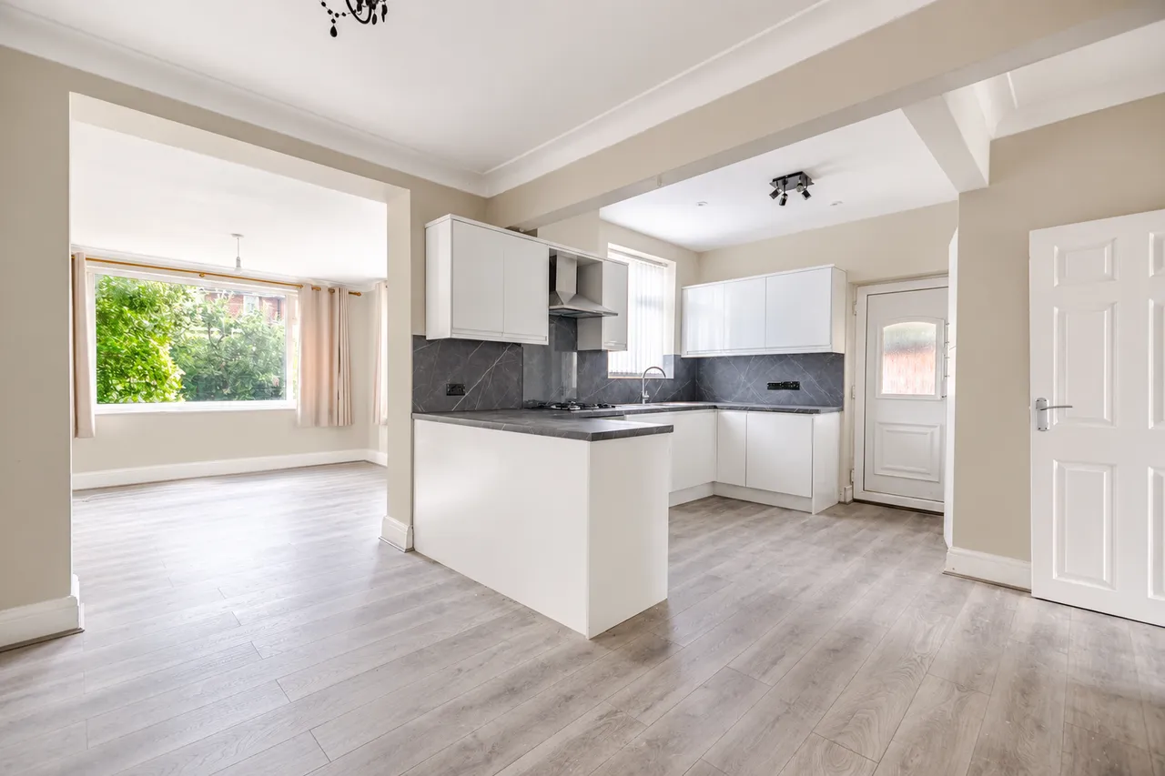 Moorland Walk, Moortown, LS17, photo 6