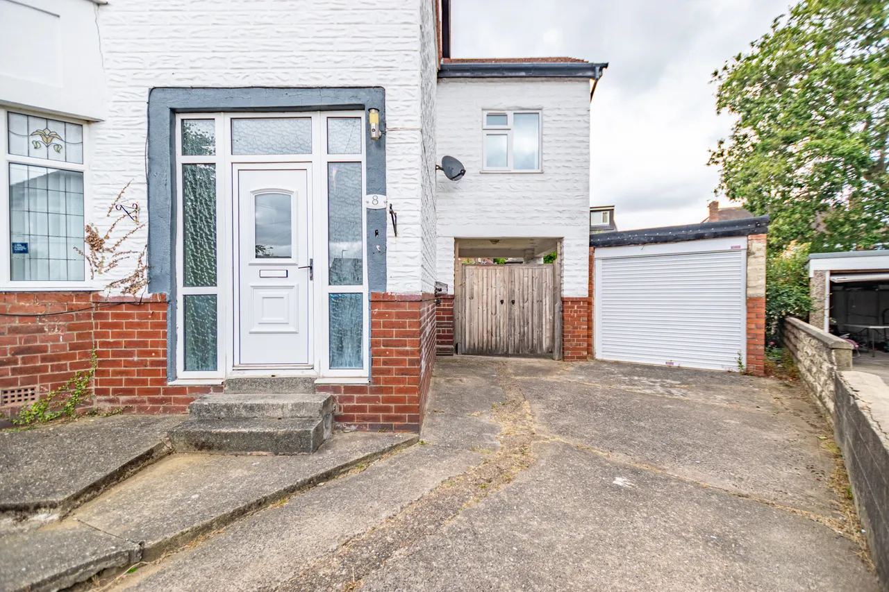 Moorland Walk, Moortown, LS17, photo 22