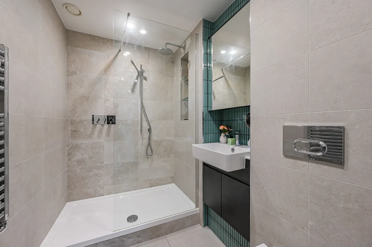 Flat 1005, Goldsmith Apartments, Woolwich, photo 12