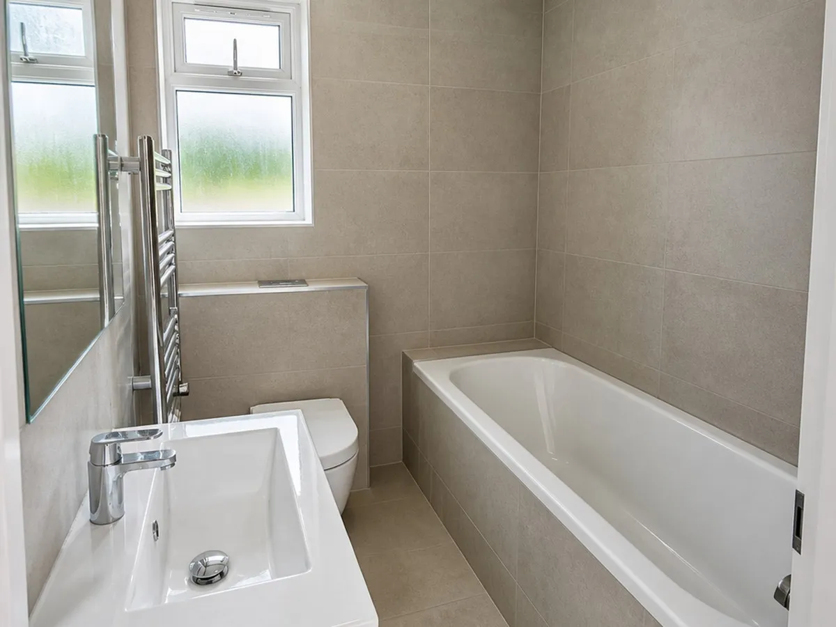 Feltham, TW13, photo 26