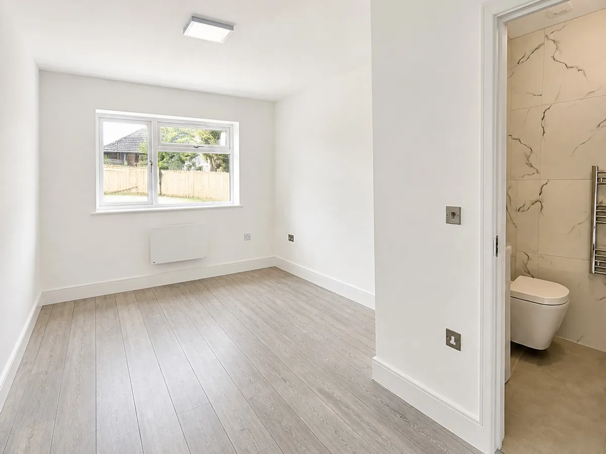 Feltham, TW13, photo 20