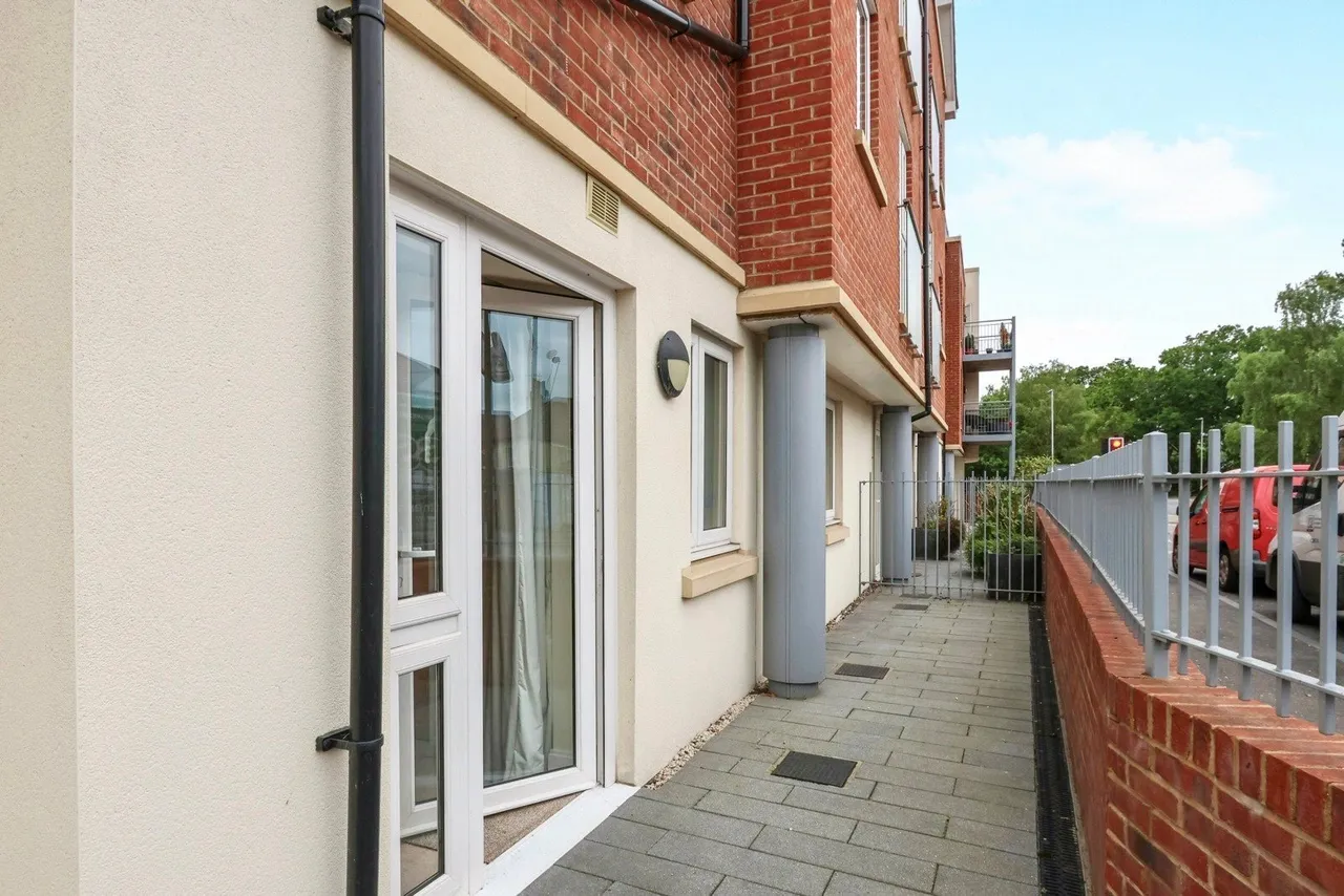 Macaulay Road, Broadstone, BH18, photo 4