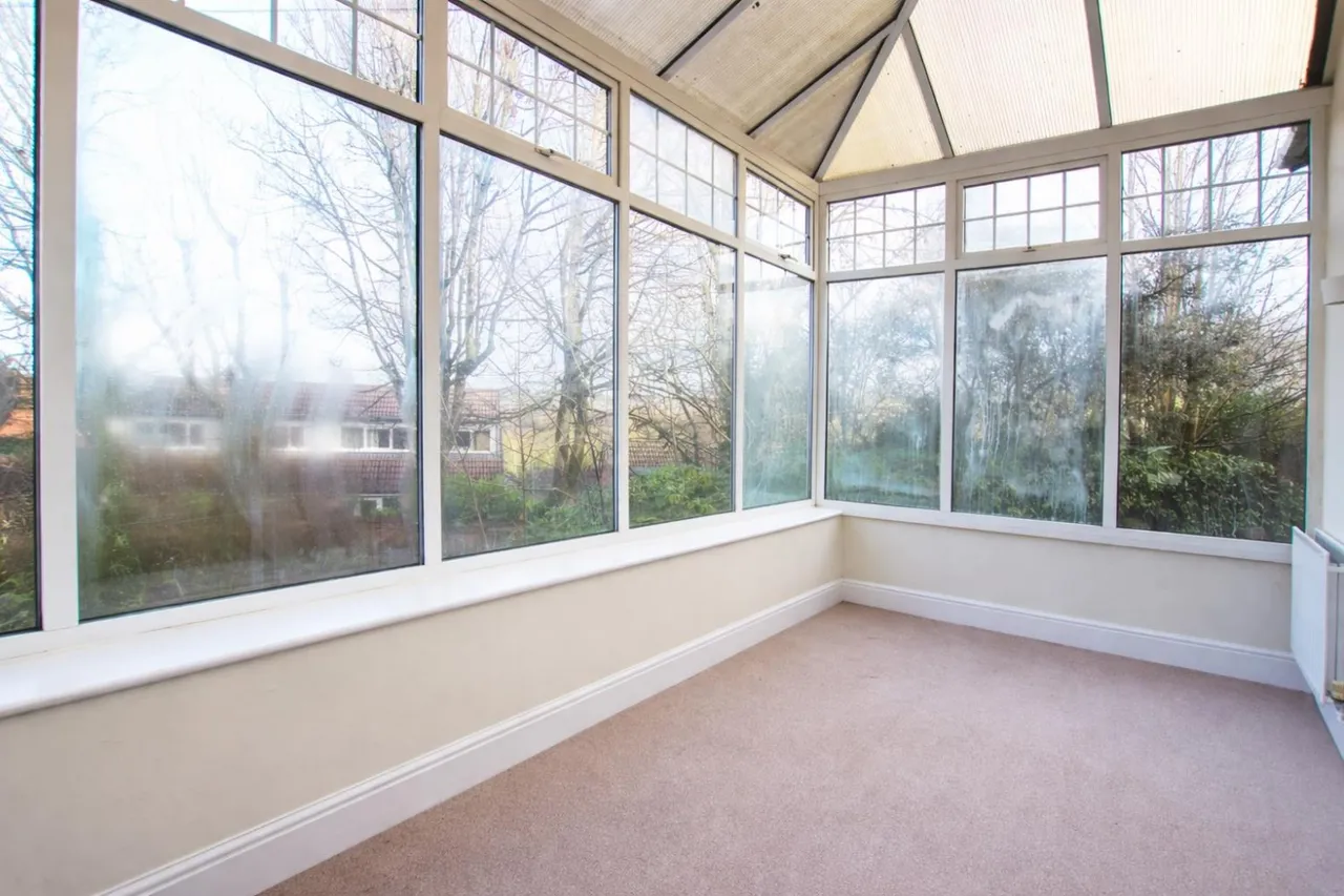'Heatherby' Astley Bank, photo 28