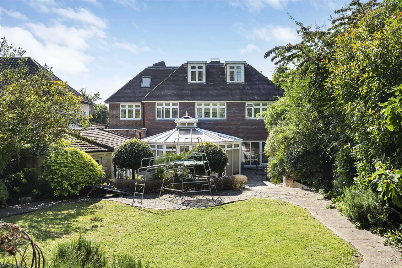 Greenbrook Avenue, Hadley Wood, EN4 0LS, photo 22