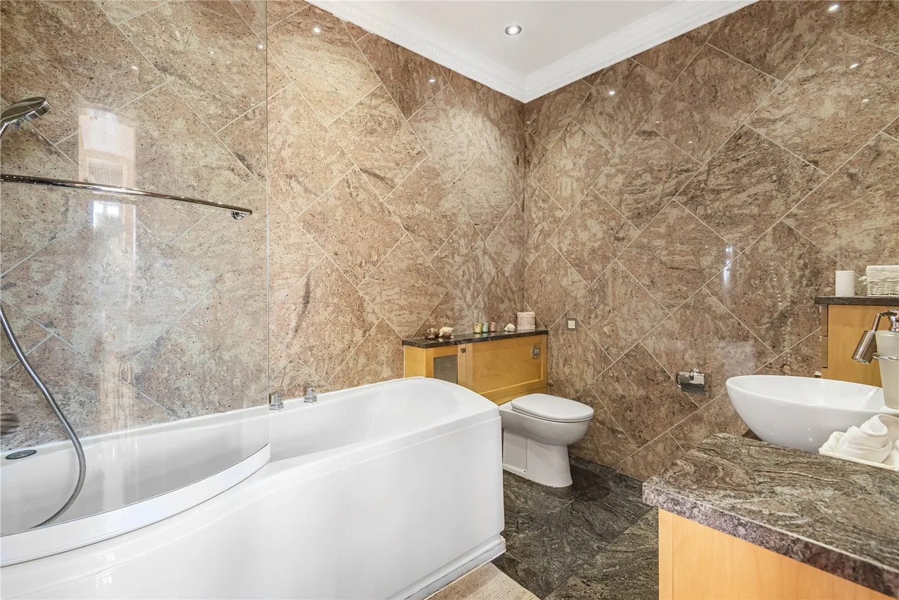 Greenbrook Avenue, Hadley Wood, EN4 0LS, photo 14