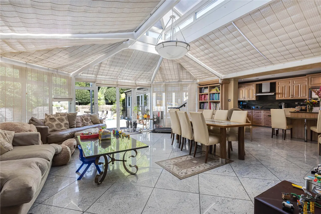 Greenbrook Avenue, Hadley Wood, EN4 0LS, photo 9