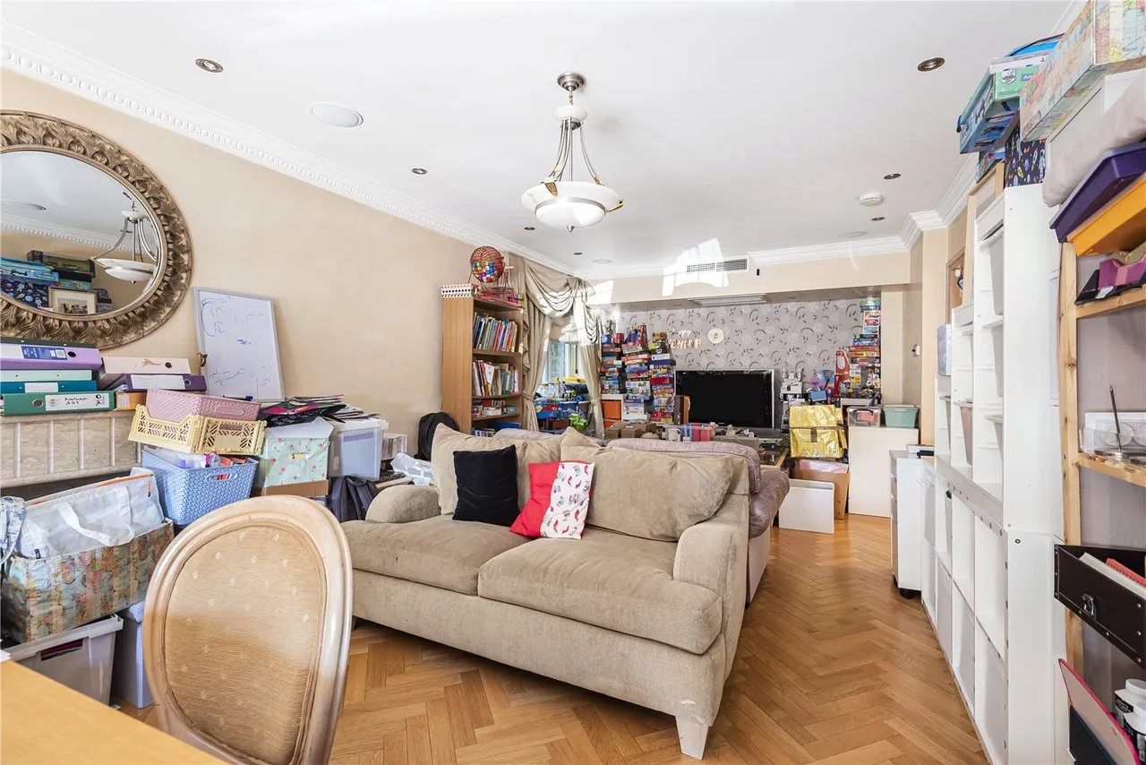 Greenbrook Avenue, Hadley Wood, EN4 0LS, photo 4