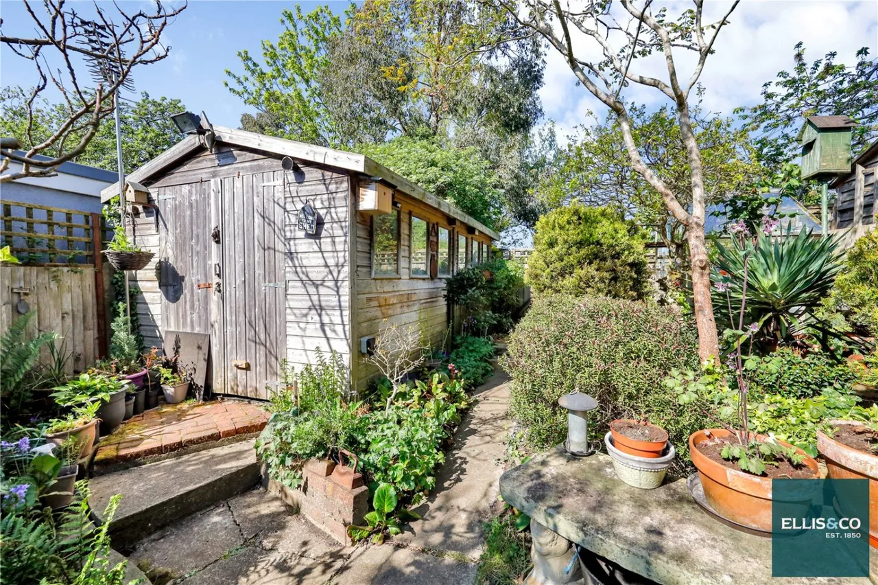 Great North Way, Hendon, NW4, photo 17