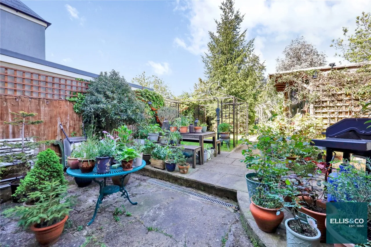 Great North Way, Hendon, NW4, photo 14