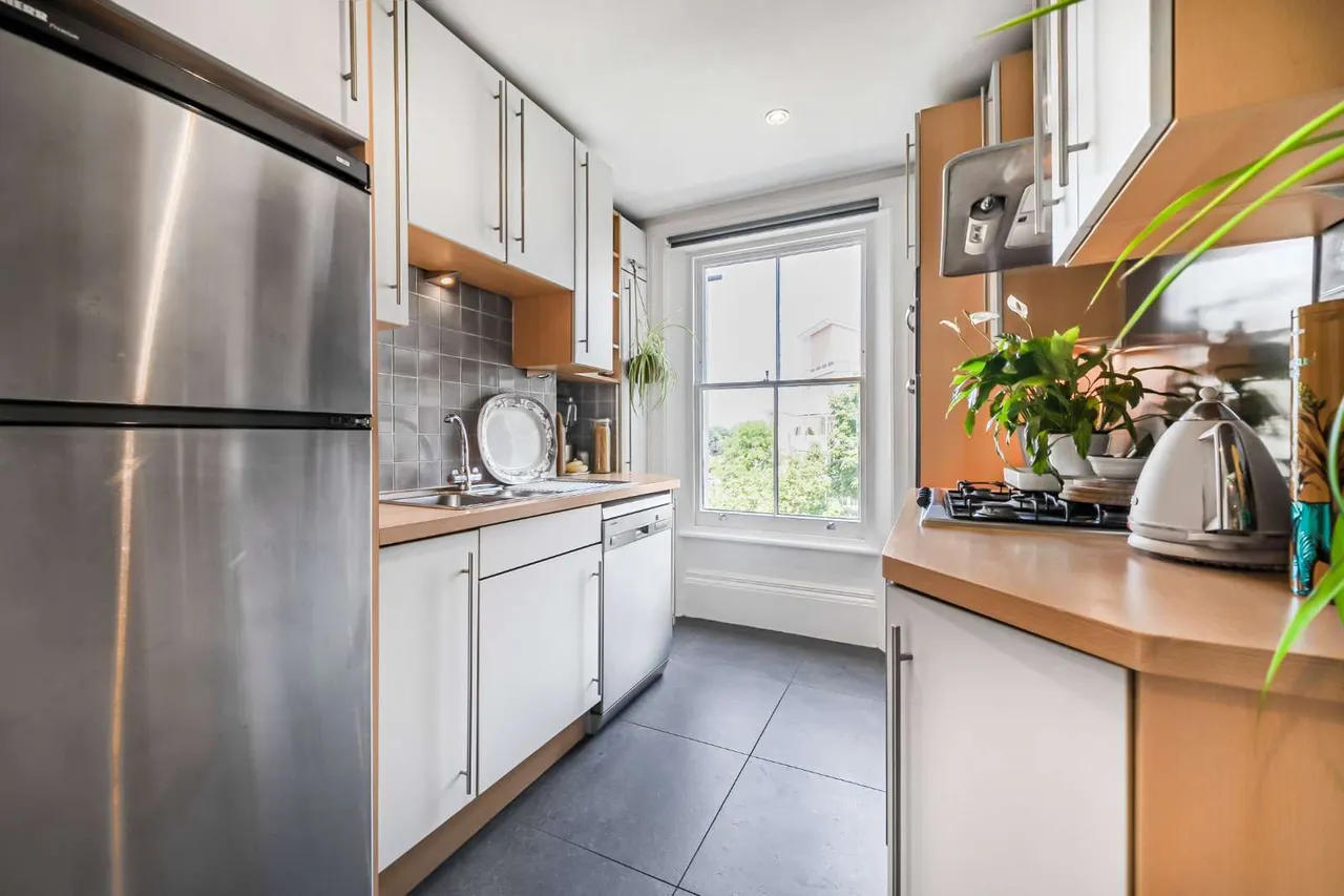 Twickenham Road, Teddington, TW11 8AH, photo 4