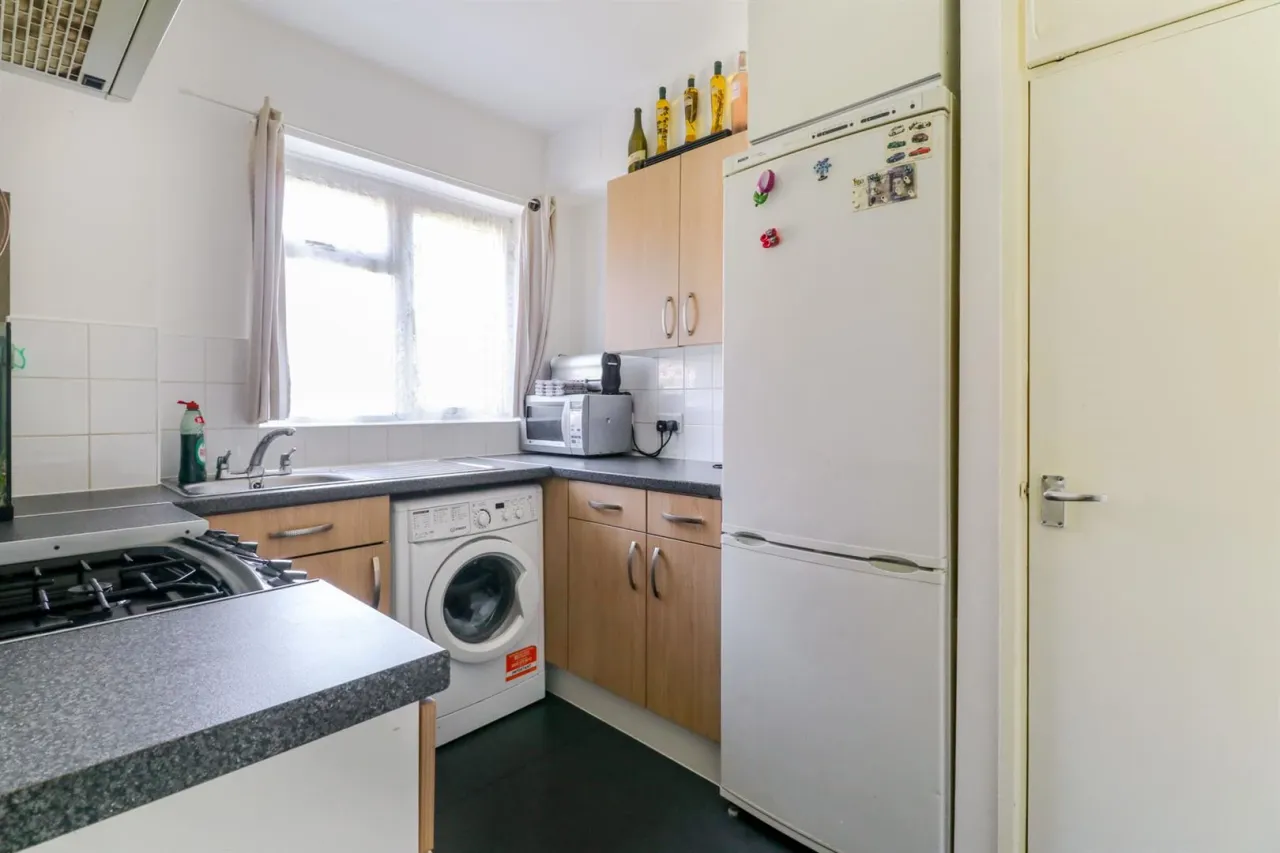 The Lawns, Chingford, E4 9BZ, photo 20