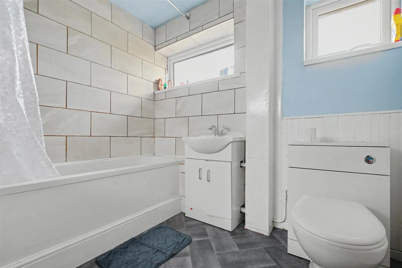 Braddon Avenue, Stapleford, NG9, photo 9