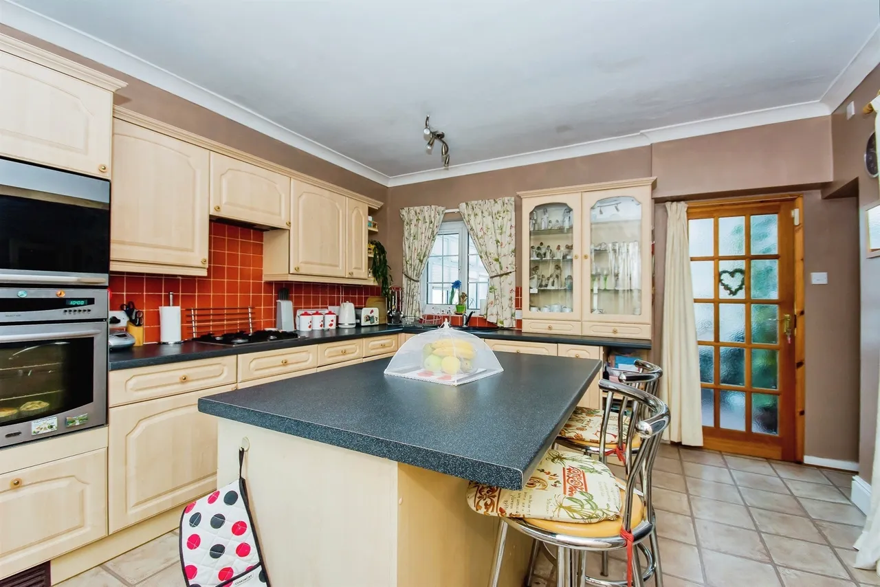 Rectory Road, Ruskington, Sleaford, photo 2