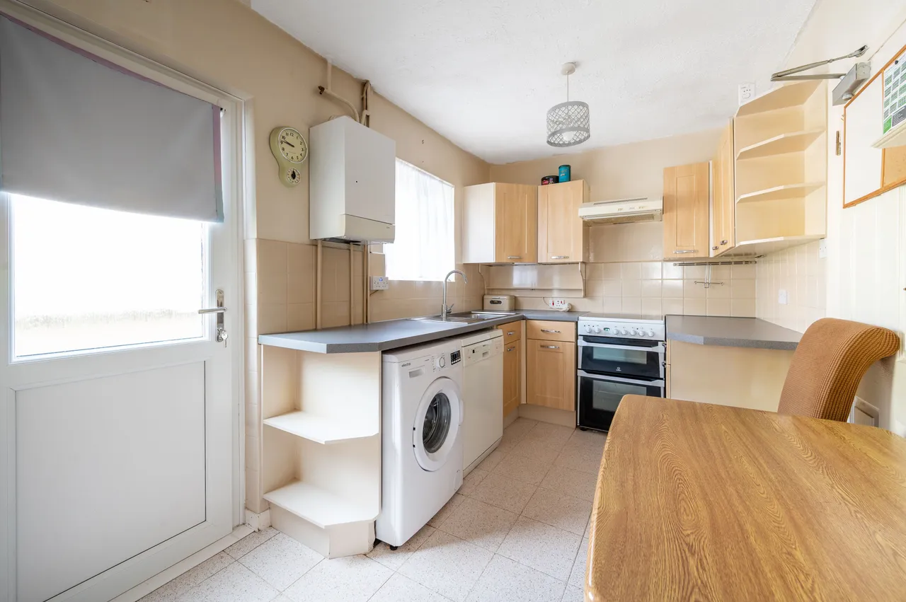 16 Linkway, Guildford, photo 7