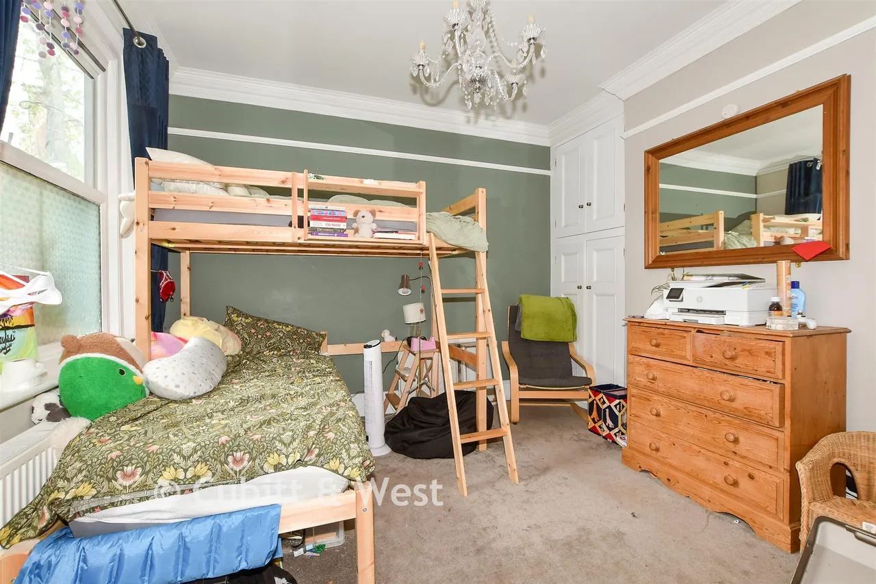Cranston Road, East Grinstead, RH19, photo 6
