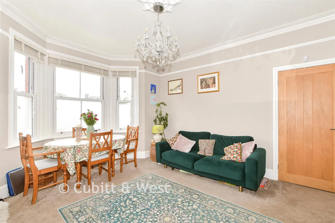 Cranston Road, East Grinstead, RH19, photo 3
