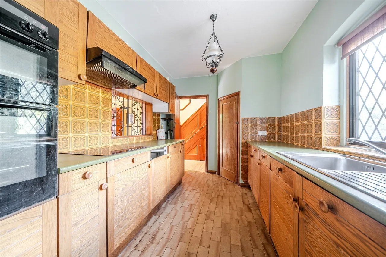 Sunnydale, Farnborough Park, BR6, photo 13