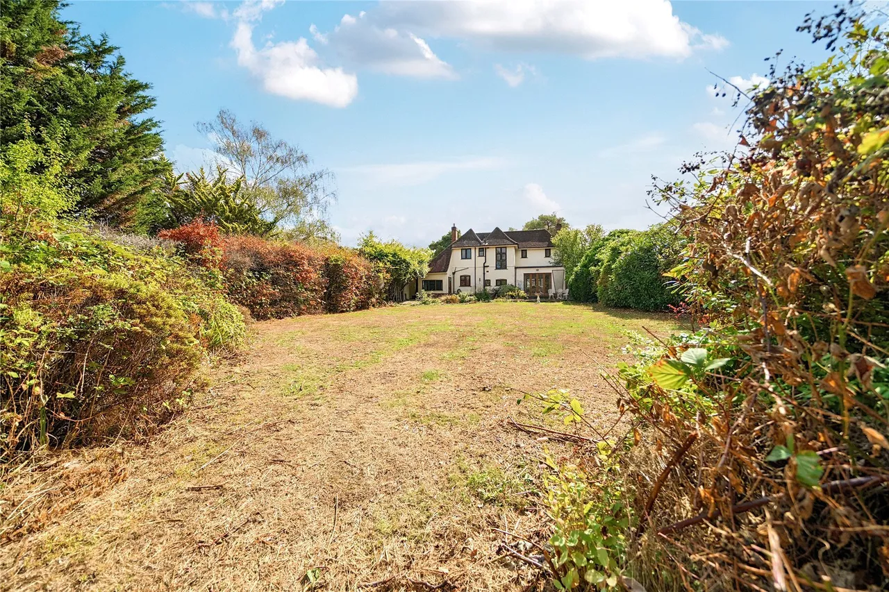 Sunnydale, Farnborough Park, BR6, photo 25
