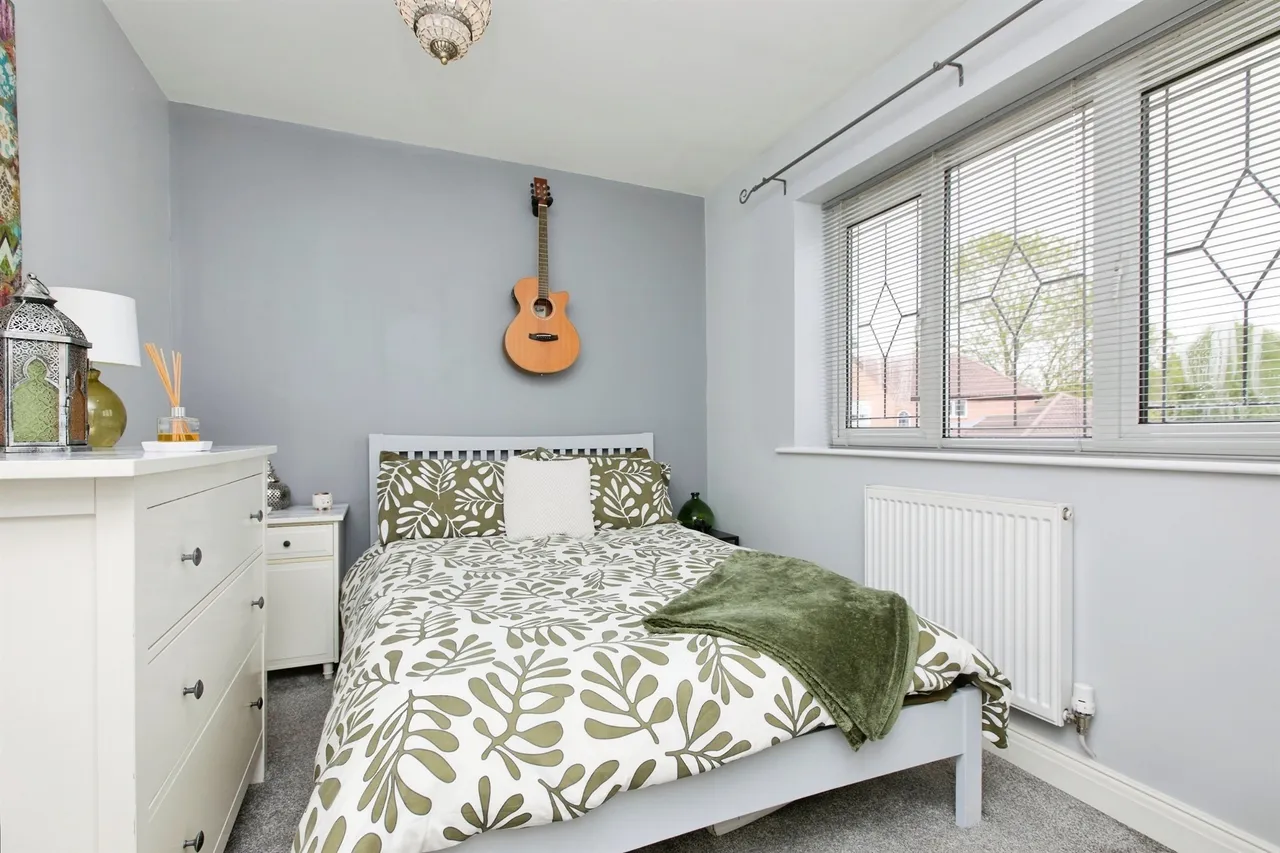 Cloisters Court, Oakwood, DE21, photo 14