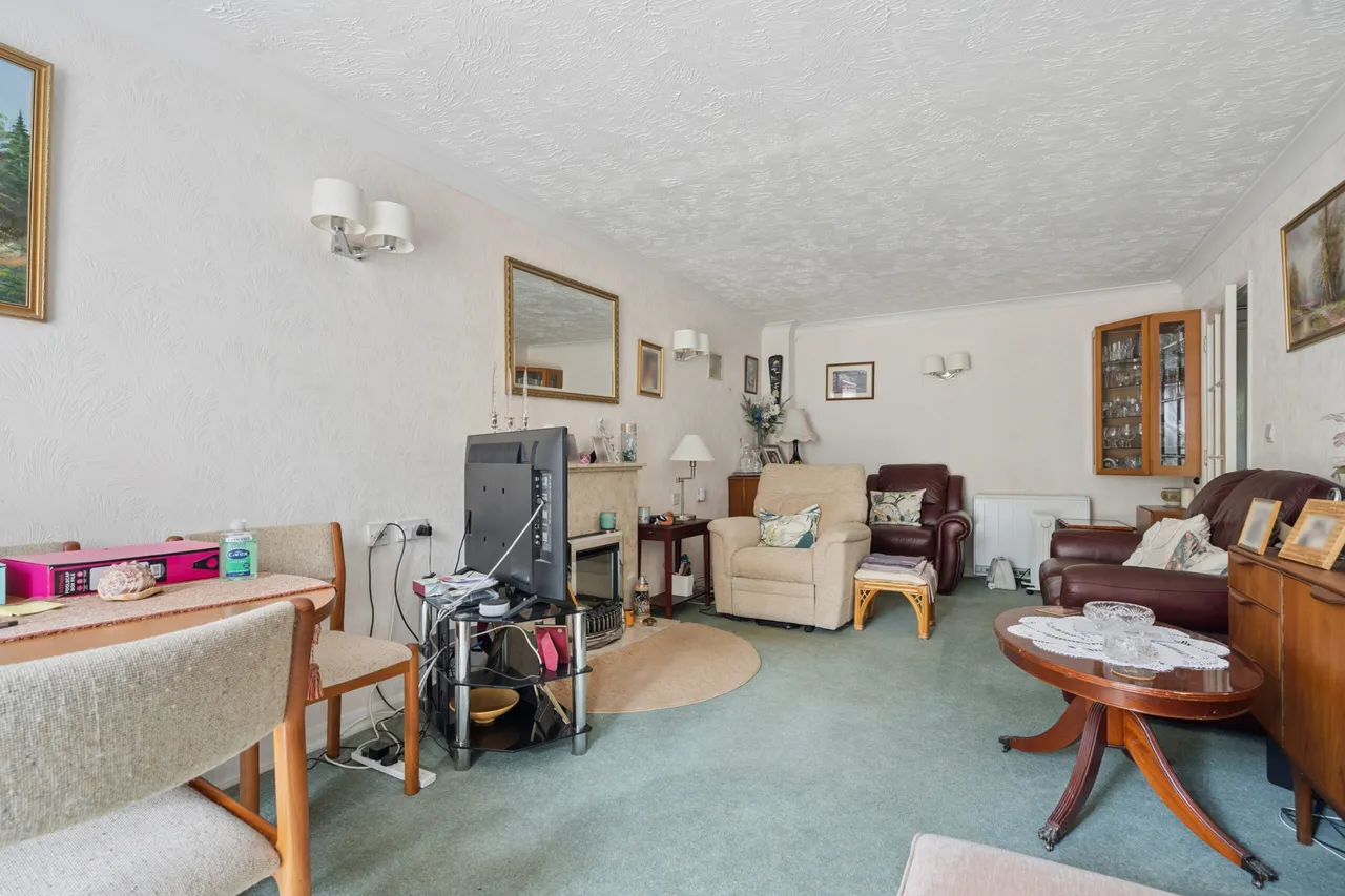 Crosfield Court 244-248 Lower High Street, Watford, Watford, WD17 2DB, photo 3