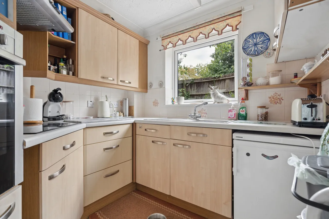 Crosfield Court 244-248 Lower High Street, Watford, Watford, WD17 2DB, photo 5