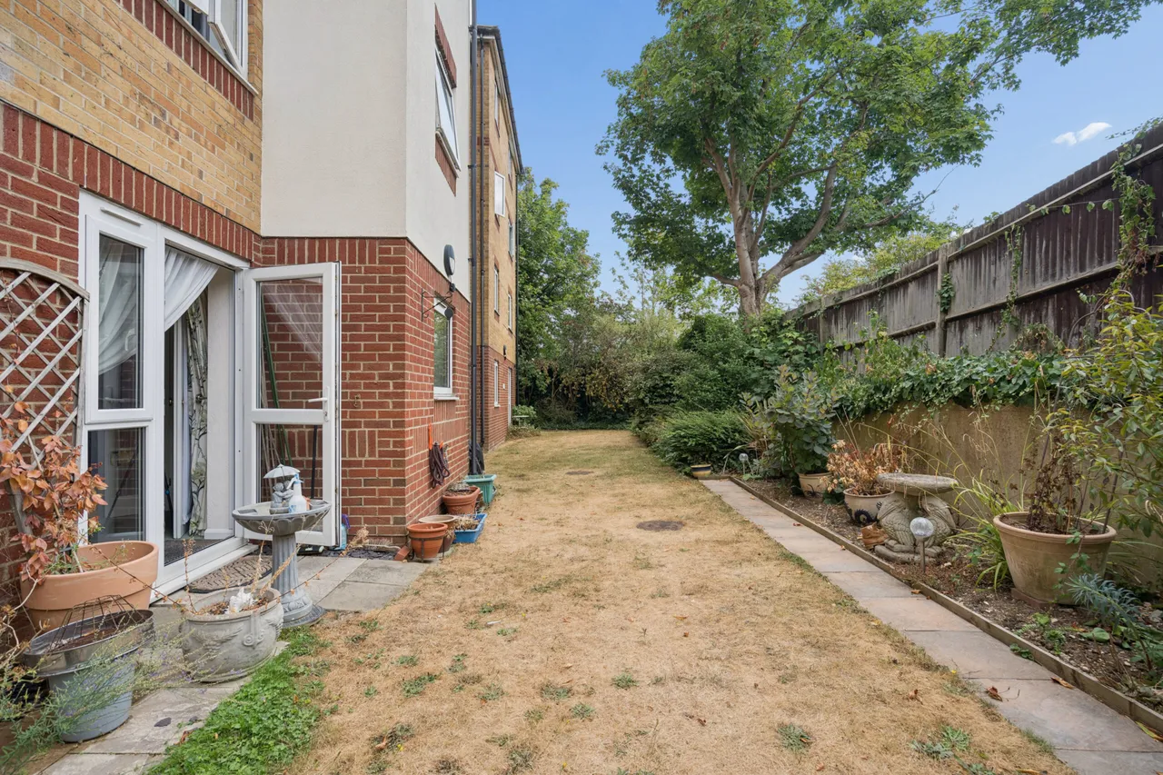 Crosfield Court 244-248 Lower High Street, Watford, Watford, WD17 2DB, photo 10