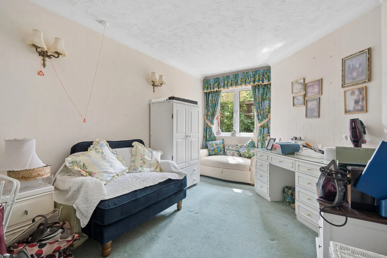 Crosfield Court 244-248 Lower High Street, Watford, Watford, WD17 2DB, photo 7