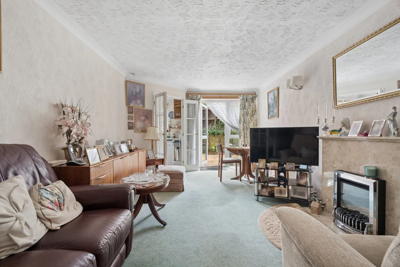 Crosfield Court 244-248 Lower High Street, Watford, Watford, WD17 2DB, photo 4