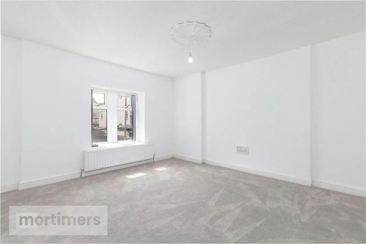 High Street, Rishton, BB1, photo 14