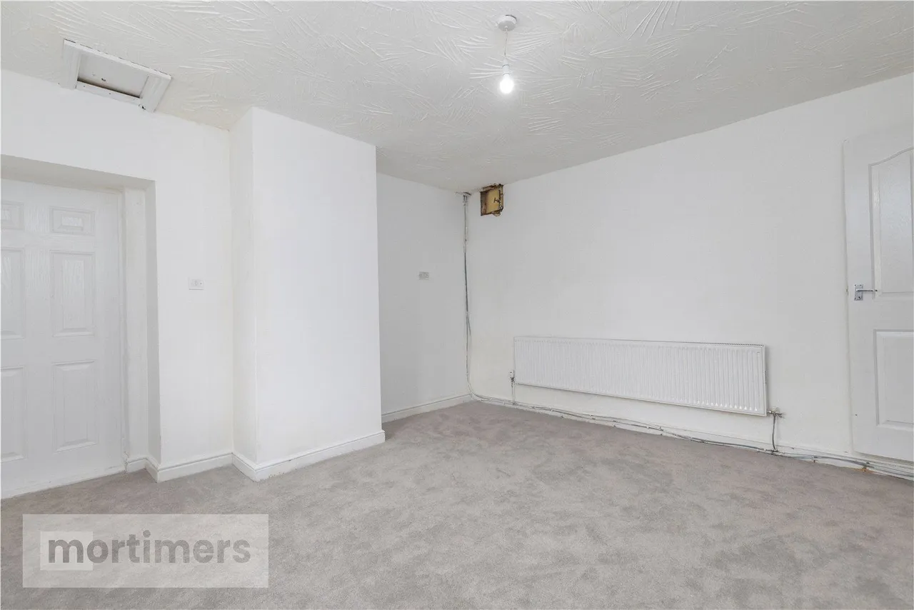 High Street, Rishton, BB1, photo 11