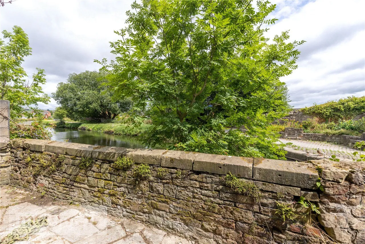 High Street, Rishton, BB1, photo 19