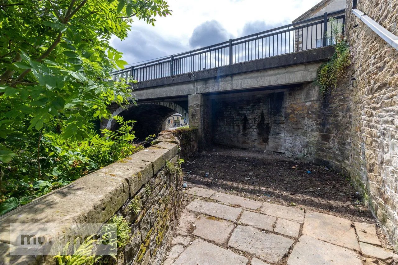 High Street, Rishton, BB1, photo 3