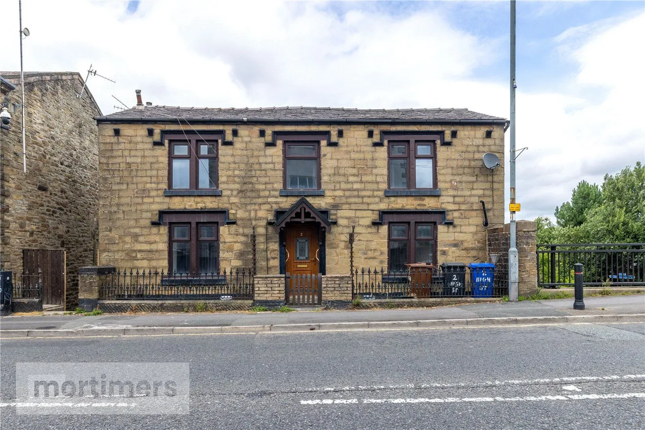 High Street, Rishton, BB1, photo 22