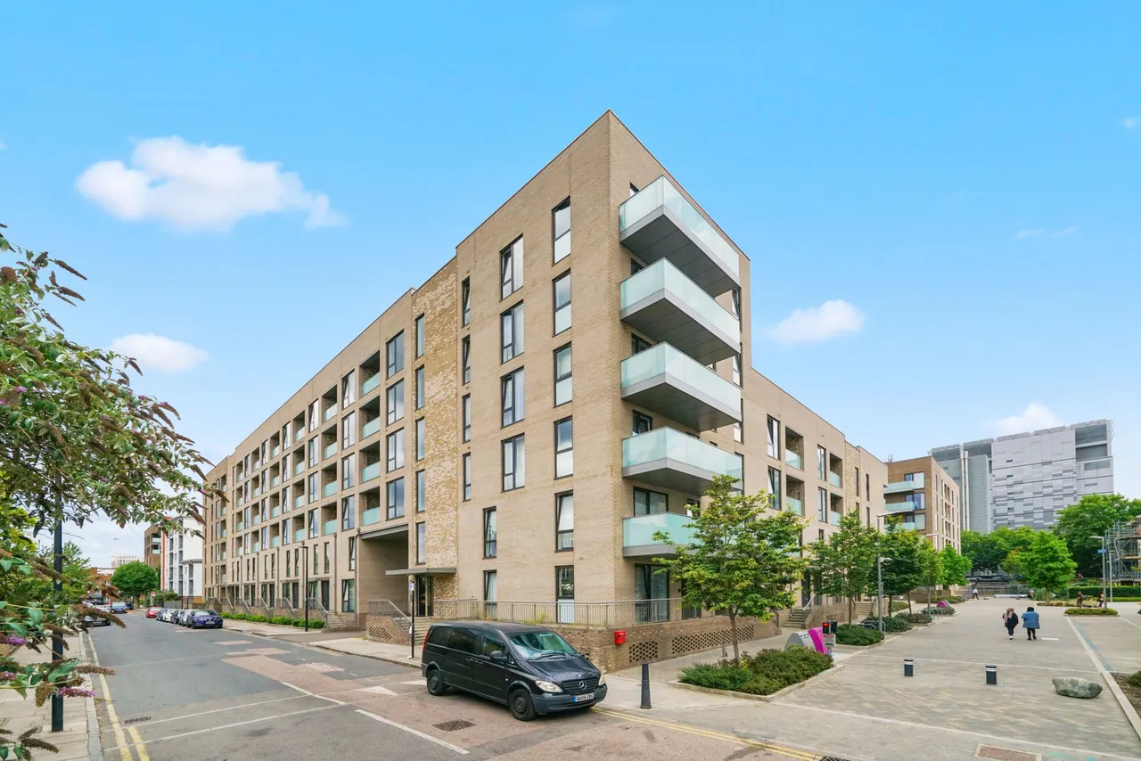 1 bed flat to rent — Flat 501, Chainmakers House, 46 Blair Street, London