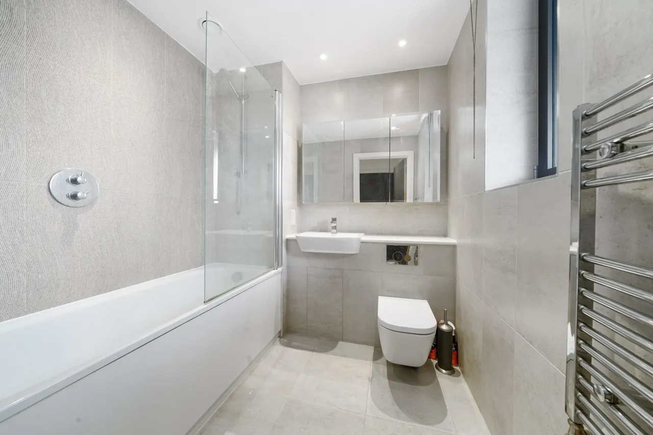 Flat 501, Chainmakers House, 46 Blair Street, London, photo 6
