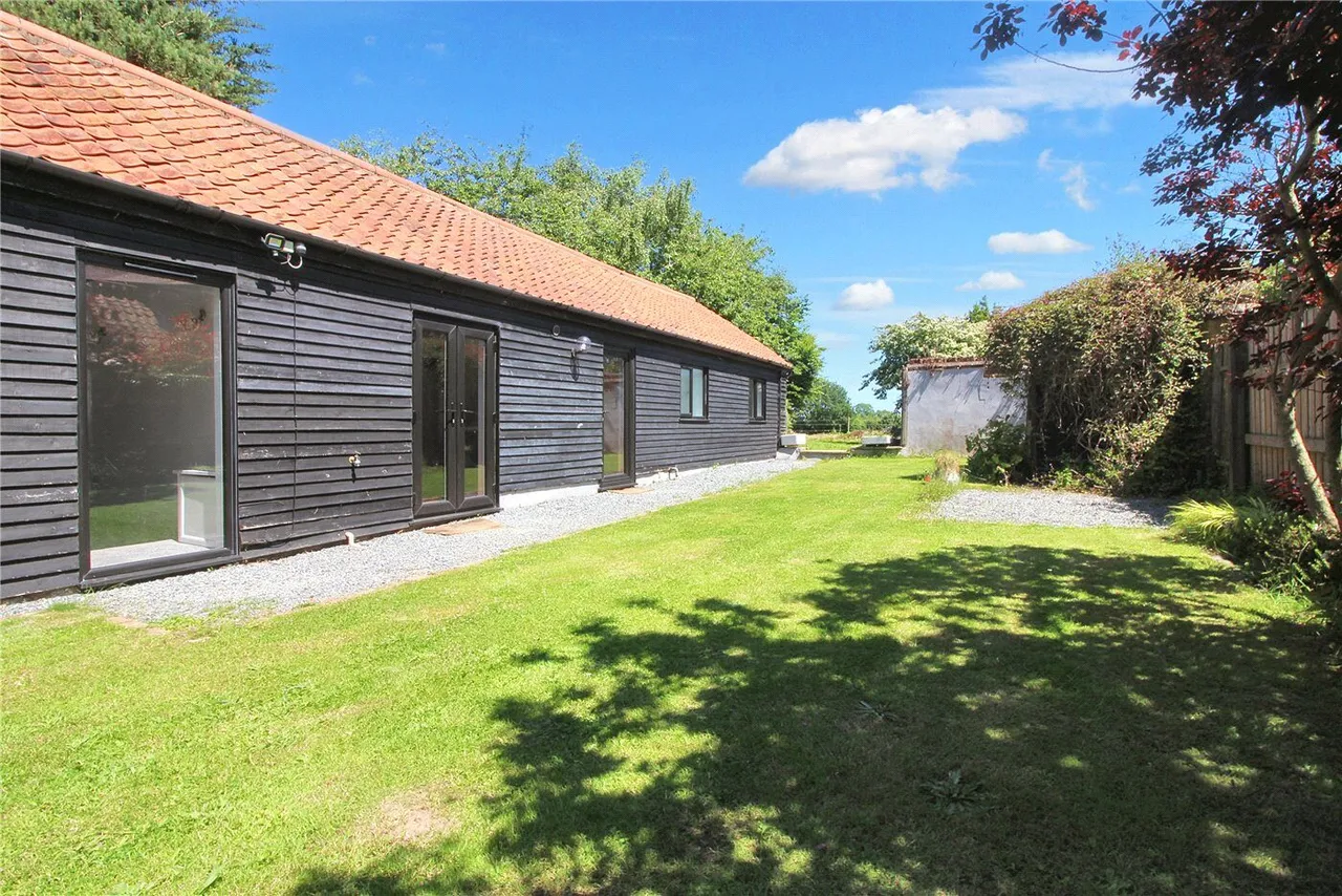 Church Road, South Burlingham, NR13, photo 3