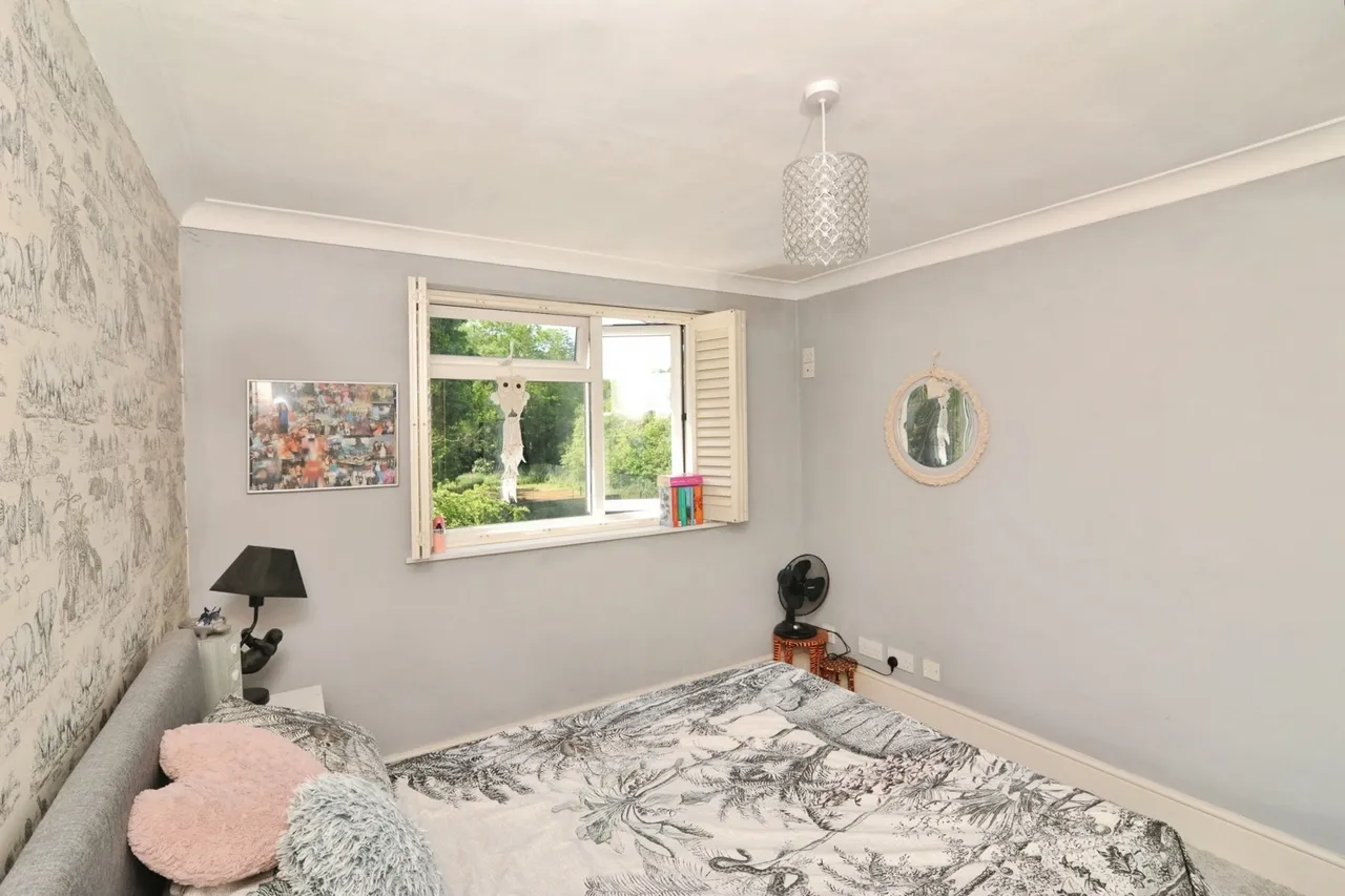Southover Place, Burwash, TN19, photo 16