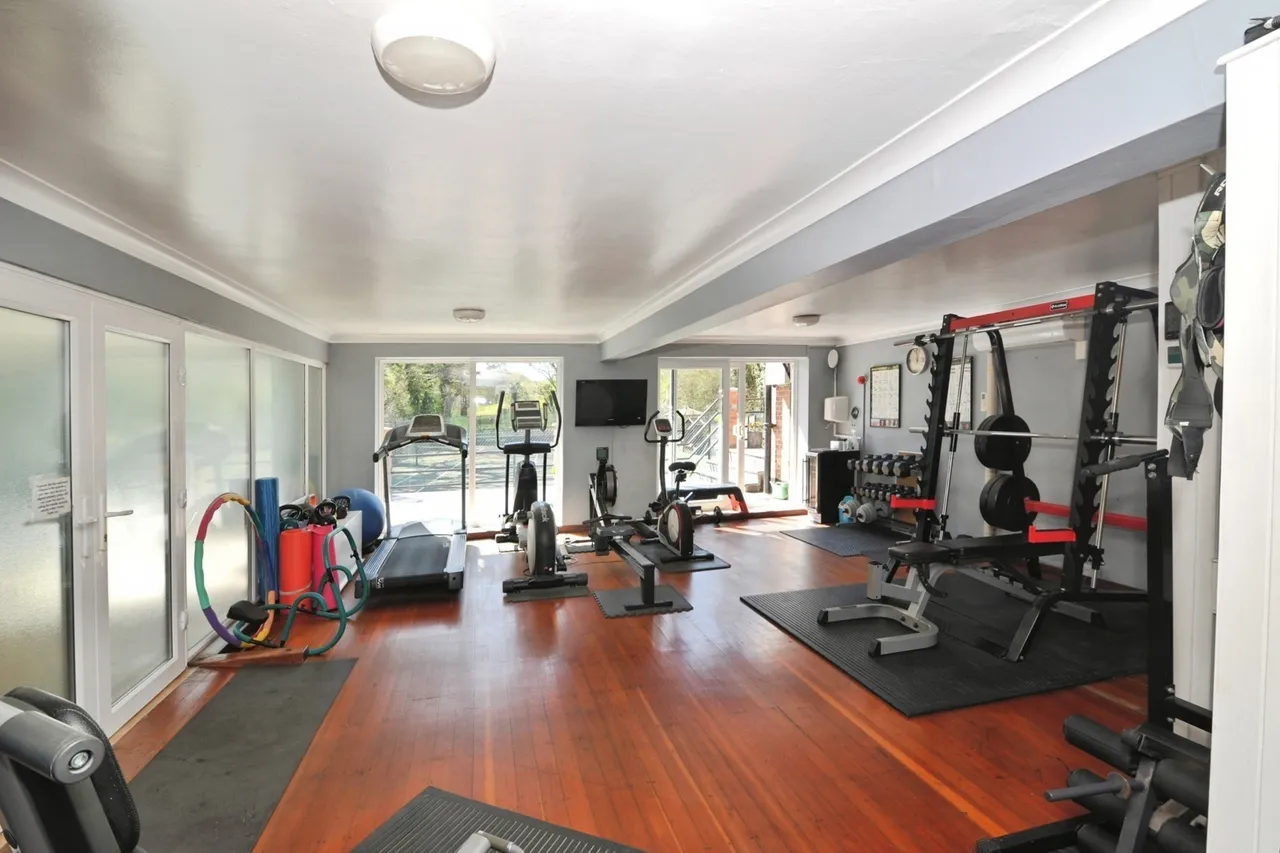 Southover Place, Burwash, TN19, photo 8