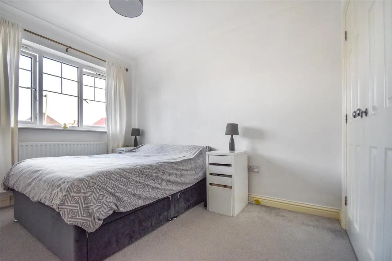 Boxalls Lane, Aldershot, GU11 3QR, photo 3