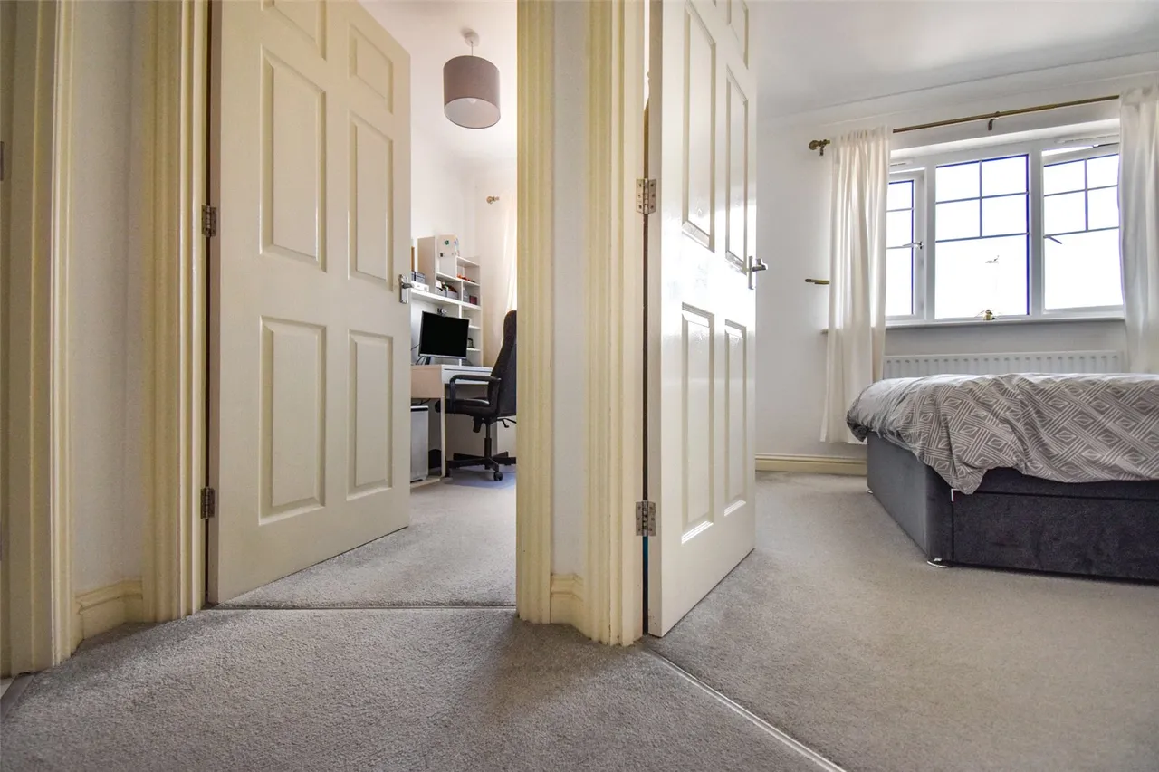Boxalls Lane, Aldershot, GU11 3QR, photo 5