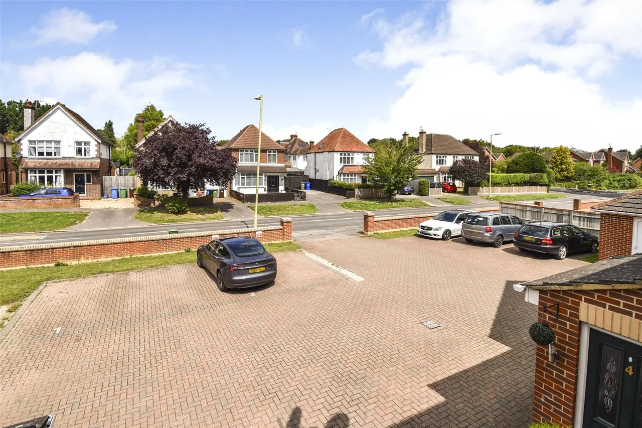 Boxalls Lane, Aldershot, GU11 3QR, photo 12