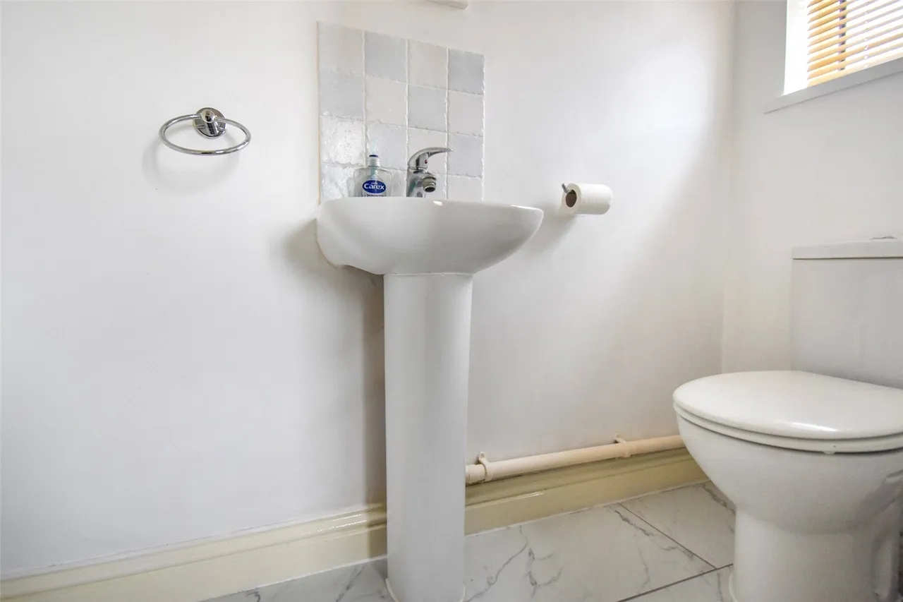 Boxalls Lane, Aldershot, GU11 3QR, photo 13