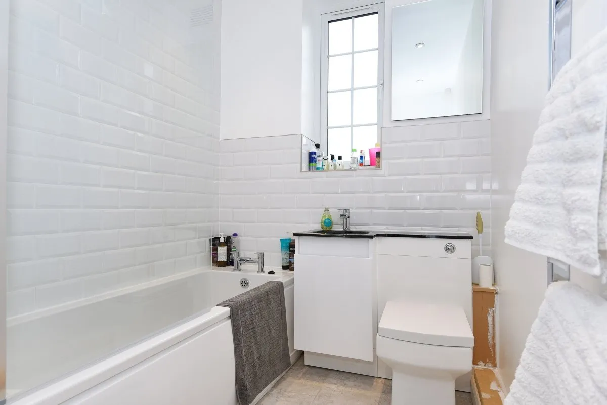 London Road, Kingston upon Thames, Surrey, KT2, photo 4