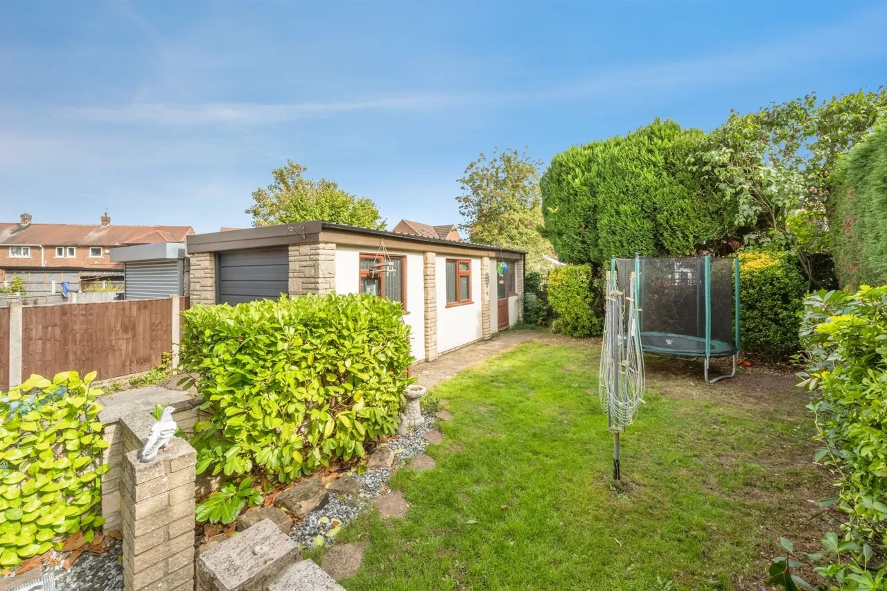 Ansten Crescent, Cantley, DN4, photo 15