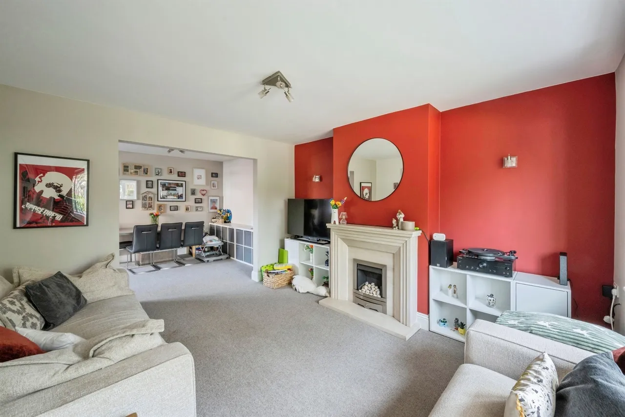 Ansten Crescent, Cantley, DN4, photo 2