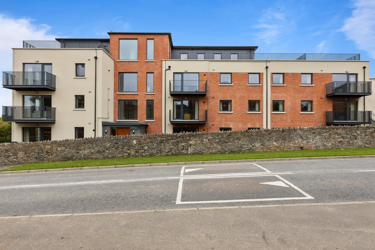 2 bed flat to rent, Newtownbreda Road, Belfast, BT8
