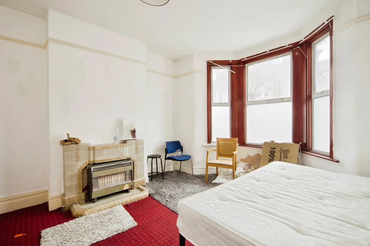 First Avenue, London, E17, photo 2