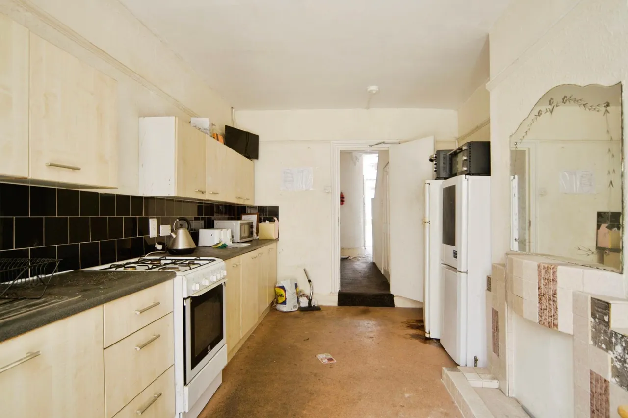 First Avenue, London, E17, photo 8