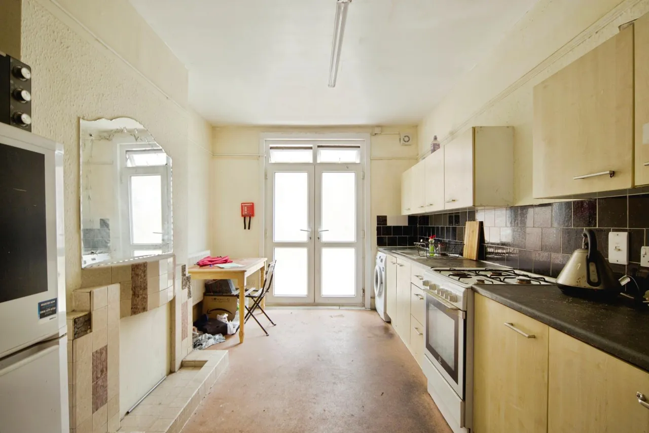 First Avenue, London, E17, photo 3