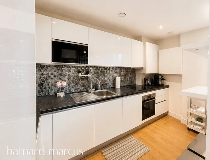 2 bed flat to rent — Staines Road, HOUNSLOW